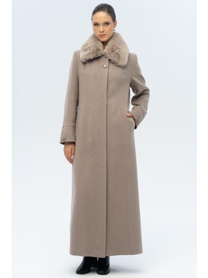 Yakası Çıkabilir Kürklü Punto Detaylı Büyük Beden Manto Vizon 3143