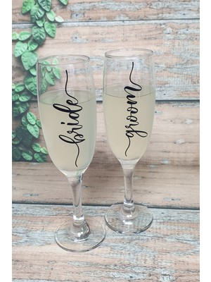 Pekshop Şampanya Kadehi 2 Parçalı Şeffaf Cam Desenli Gelin Damat Tasarımı 220 ml