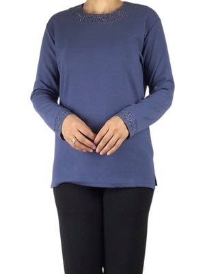 Kadın Yaka ve Kol Ağzı Taş Işlemeli Mevsimlik Bluz