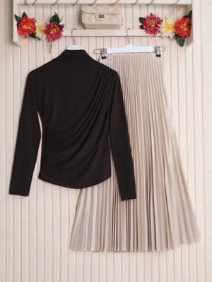 Yarım Boğaz Büzgülü Sandy Bluz       -Kahve