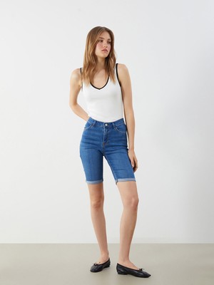 Lc Waikiki Yeni Sezon Dar Fit Kadın Jean Şort