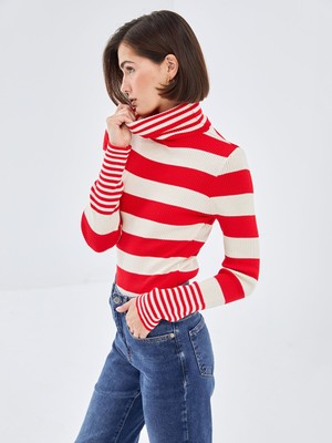 Lc Waikiki Yeni Sezon Balıkçı Yaka Renk Bloklu Kadın Triko Kazak