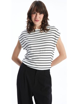 Lc Waikiki Yeni Sezon Bisiklet Yaka Çizgili Kadın Tişört