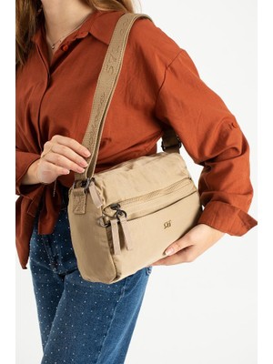 Kadın Postacı Çanta 26*23 cm Hafif Poliamid Su Itici Yumuaş Kumaş Çapraz Askılı Omuz Çantası