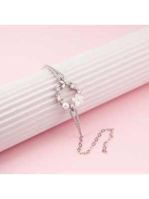 Gümüş Manolya Çiçeği Kelebek Kadın Bileklik