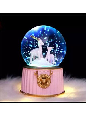 Geyik Temalı Işıklı Müzikli Püskürtmeli Büyük Boy Kar Küresi