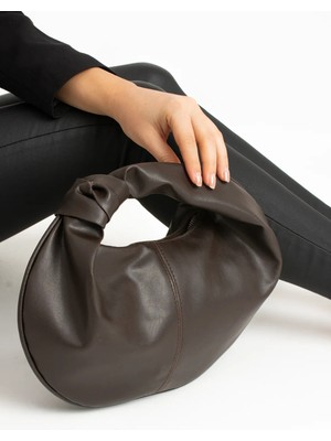 Kadin  Mini Baget Dügüm Detaylı Fermuarlı El Çanta