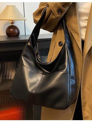 Büyük Kapasiteli Omuz Çantası