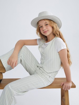 Lc Waikiki Yeni Sezon V Yaka Gabardin Kız Çocuk Klasik Yelek