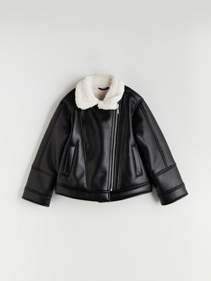 Lc Waikiki Yeni Sezon Pelüş Yaka Deri Görünümlü Kız Çocuk Mont