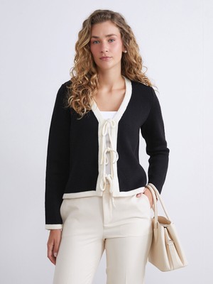 Lc Waikiki Yeni Sezon V Yaka Bağlamalı Kadın Triko Hırka