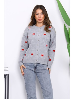 Gri Fiyonk Nakışlı Triko Hırka