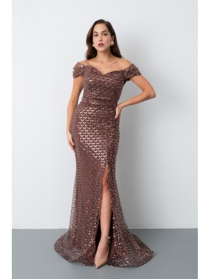 Kadın Kahverengi Madonna Yaka Boncuklu Uzun Balık Abiye Elbise