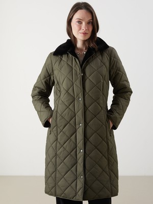 Lc Waikiki Yeni Sezon Gömlek Yaka Kapitone Kadın Şişme Mont