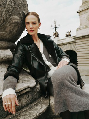 Lc Waikiki Yeni Sezon Kadın Biker Yaka Düz Deri Görünümlü Mont