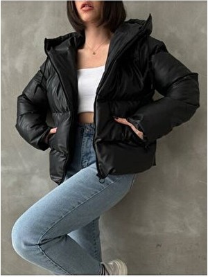 Kadın Siyah Kapüşonlu Şişme Deri Mont