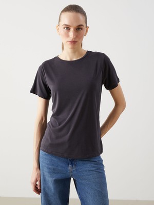 Lc Waikiki Yeni Sezon Bisiklet Yaka Kadın Tişört