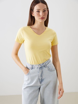 Lc Waikiki Yeni Sezon V Yaka Kadın Tişört