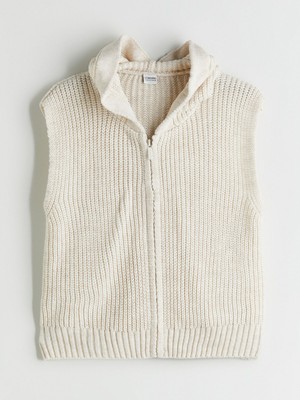 Lc Waikiki Yeni Sezon Kapüşonlu Kız Çocuk Triko Yelek