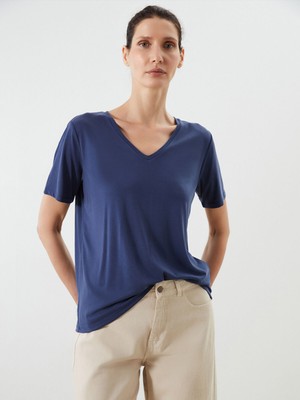 Lc Waikiki Yeni Sezon V Yaka Kadın Tişört