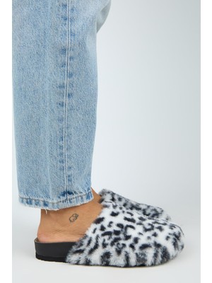 Manijero Leda Kadın Peluş Düz Beyaz Leopar Terlik