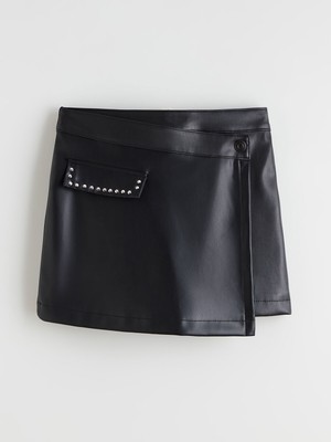 Lc Waikiki Yeni Sezon Beli Lastikli Deri Görünümlü Kız Çocuk Şort Etek