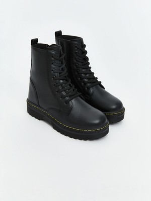 Lc Waikiki Kız Çocuk Bot Deri Görünümlü Bağcıklı Siyah Suni Deri Özellikli Kısa Topuk