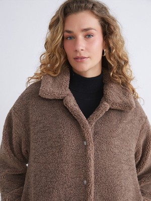 Lc Waikiki Yeni Sezon Gömlek Yaka Oversize Kadın Pelüş Mont