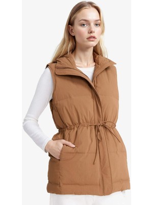 DeFacto Regular Fit Kapüşonlu Fermuarlı Beli Lastikli Şişme Yelek E8592AX25AU