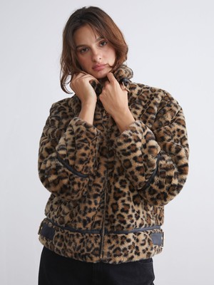 Lc Waikiki Yeni Sezon Dik Yaka Leopar Desenli Kadın Mont