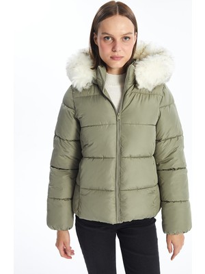 Lc Waikiki Yeni Sezon Kadın Kapüşonlu Düz Şişme Mont