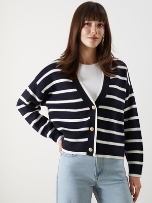 Lc Waikiki Yeni Sezon V Yaka Çizgili Oversize Kadın Triko Hırka