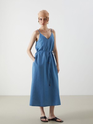 Lc Waikiki Yeni Sezon V Yaka Askılı A Kesim Jean Elbise