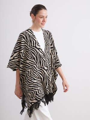 Lc Waikiki Yeni Sezon V Yaka Zebra Desenli Oversize Kadın Triko Panço