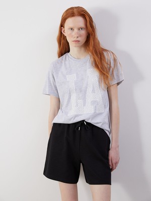 Lc Waikiki Yeni Sezon Bisiklet Yaka Nakışlı Kadın Tişört