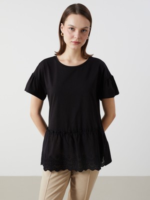 Lc Waikiki Yeni Sezon Bisiklet Yaka Nakışlı Kadın Tişört