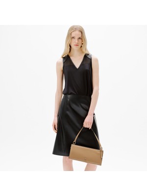 Kadın Siyah Deri Detaylı Perforeli Bluz