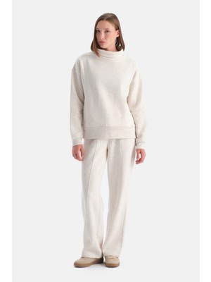 Üç Iplik Nervürlü Pantolon