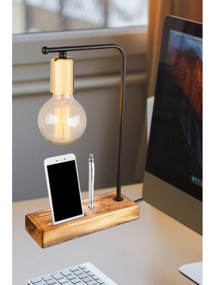 Şık Siyah ve Altın Renkli Masa Lambası, Modern ve Estetik Tasarım