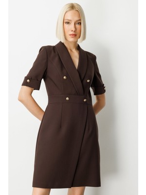 Ekol Kruvaze Yaka Süs Düğmeli Elbise Kahve 04017