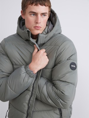 Lc Waikiki Yeni Sezon Standart Kalıp Kapüşonlu Erkek Şişme Mont