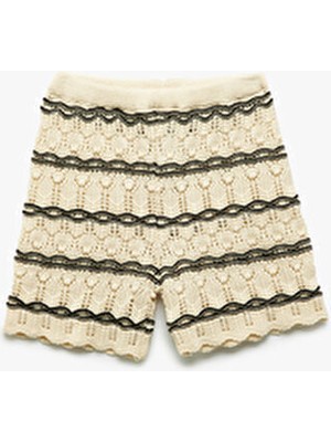 Pamuklu Örgü Detaylı Ajurlu Triko Şort