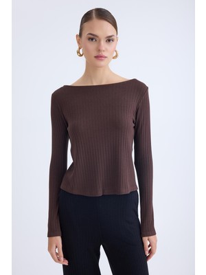Kayık Yaka Uzun Kol Bluz