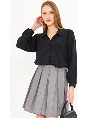 Kadın Siyah V Yaka Balon Kol Bürümcük Gömlek ARM-25K001088