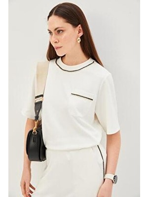 Allyco Bisiklet Yaka Şerit Detaylı Regular Örme Cepli Tişört