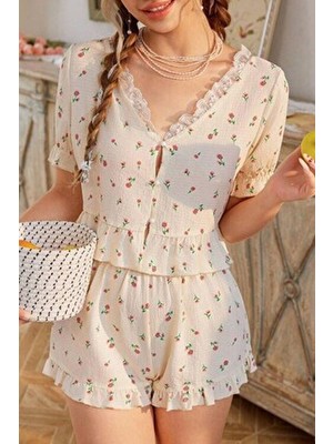 Bella Notte Çiçek Desenli Kısa Kollu  Pijama Takımı Fırfırlı ve V Yaka Tasarım
