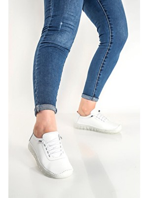 Limeo Hakiki Deri Beyaz Kadın Günlük Bağcıklı Yumuşak Esnek Klasik Ayakkabı Kauçuk Taban