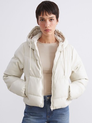 Lc Waikiki Yeni Sezon Kadın Kapüşonlu Düz Şişme Mont