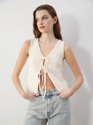 Lc Waikiki Yeni Sezon V Yaka Ajurlu Kadın Triko Yelek