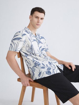 Lc Waikiki Yeni Sezon Regular Fit Resort Yaka Kısa Kollu Desenli Poplin Erkek Gömlek